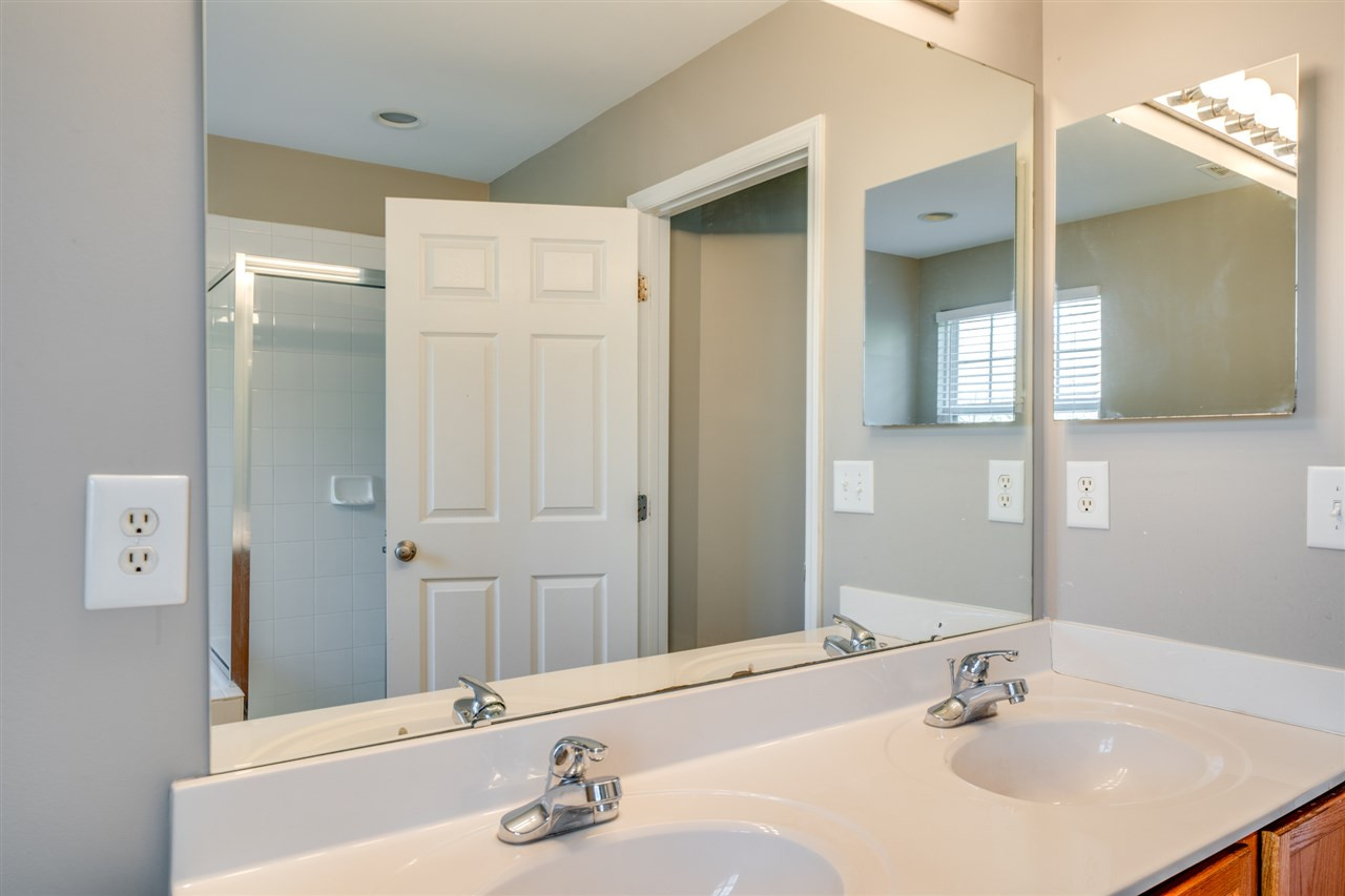 11932 Field Towne Lane Raleigh, NC 27614 - Photo 17 of 30 Photo 17