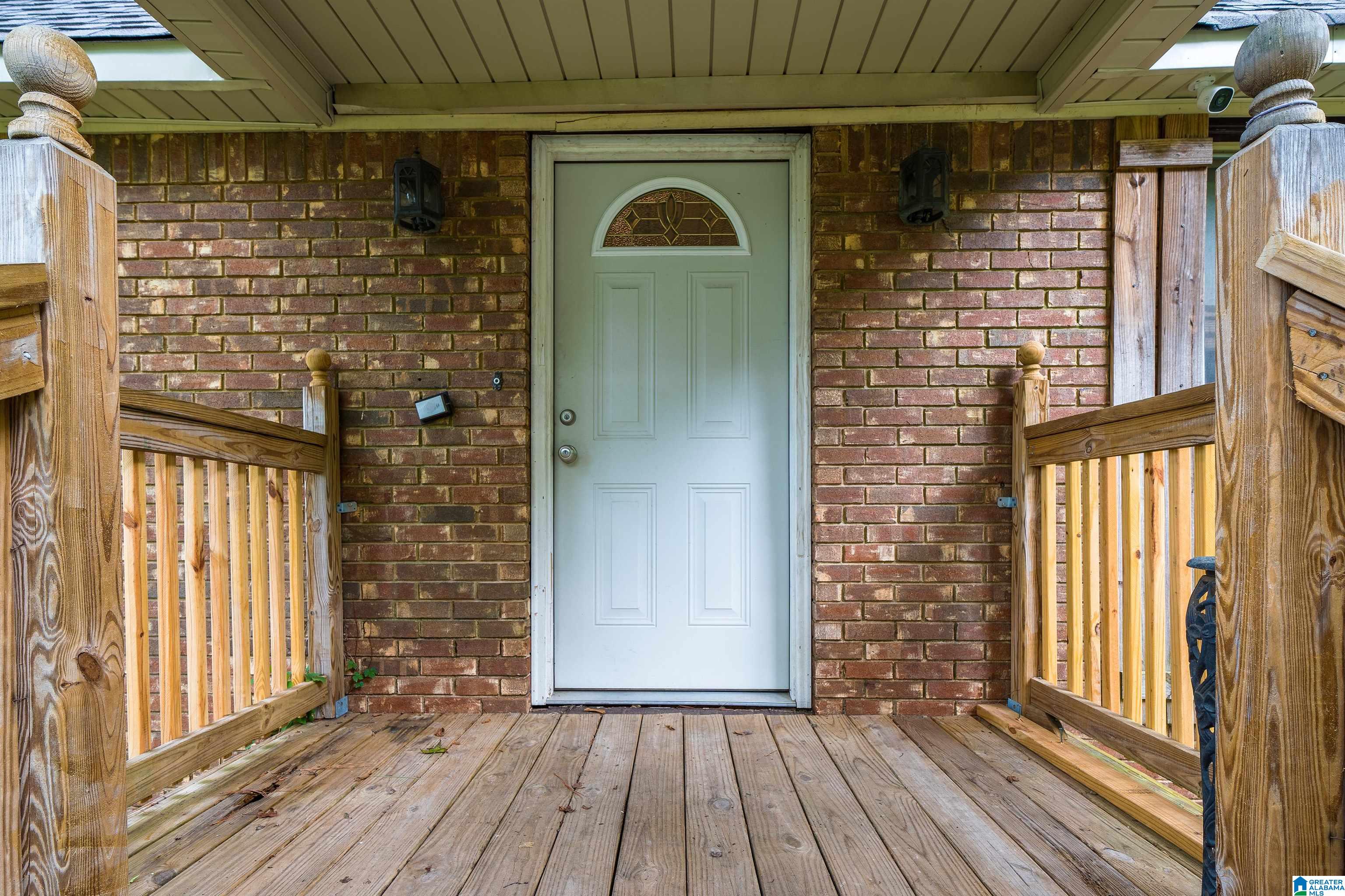 1946 Linden Street Leeds, AL 35094 - Photo 5 of 29