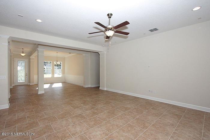 3895 Tar Kiln Road Jacksonville, FL 32223 - Photo 8 of 16 familyroom