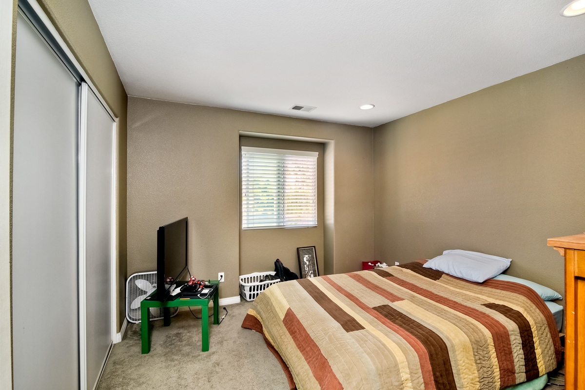 396 Monte Vista Way Oceanside, CA 92057 - Photo 7 of 14