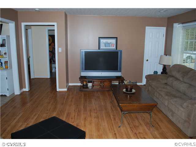 2873 Nelsons Bridge Road Hanover, VA 23069 - Photo 2 of 12 Gallery Image 2