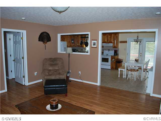 2873 Nelsons Bridge Road Hanover, VA 23069 - Photo 3 of 12 Gallery Image 3