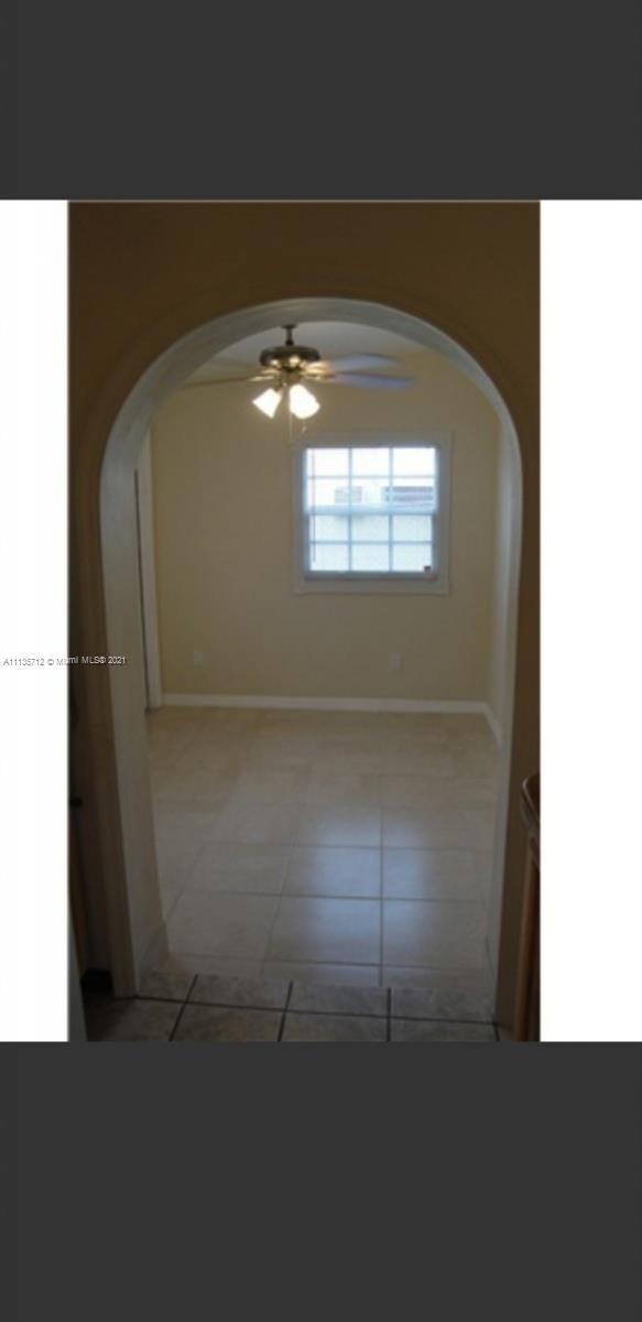 5566 South Rue Road West Palm Beach, FL 33415 - Photo 7 of 10 a view of empty room