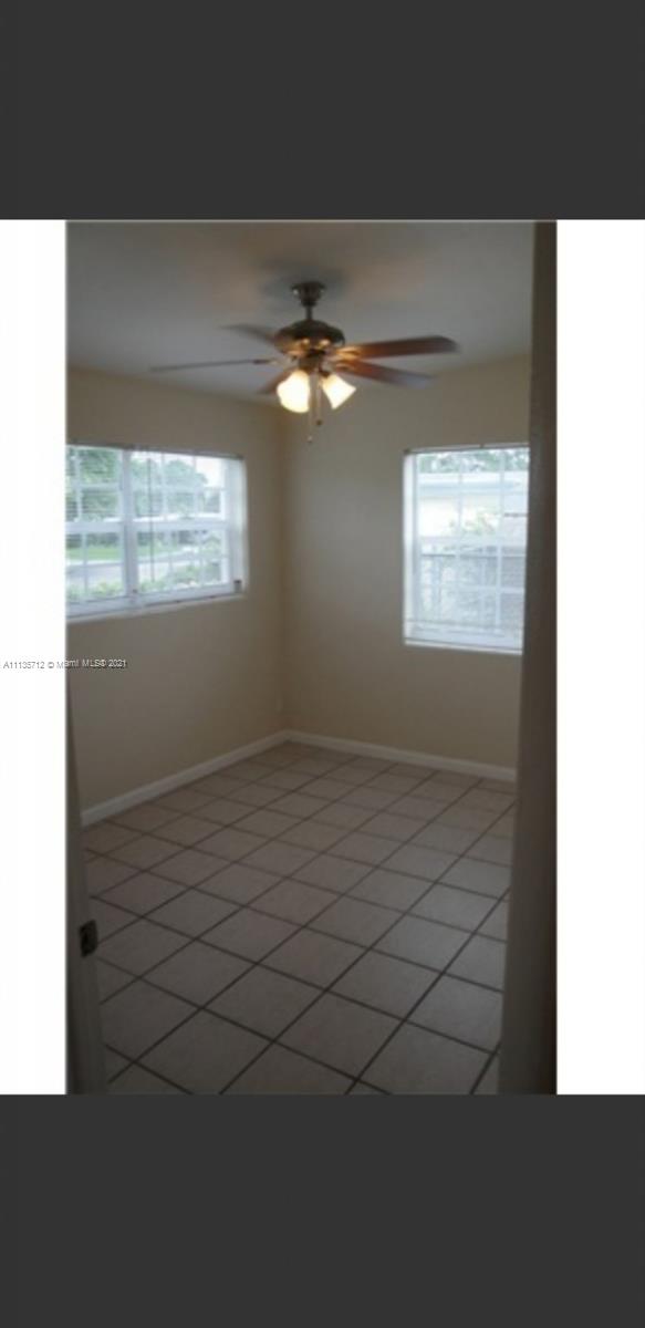 5566 South Rue Road West Palm Beach, FL 33415 - Photo 8 of 10 a view of empty room