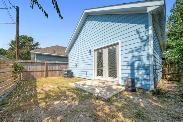 $1,350 | 16961 West Hammon, Montgomery, TX 77316