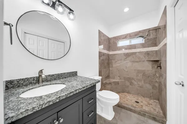 $1,350 | 16961 West Hammon, Montgomery, TX 77316