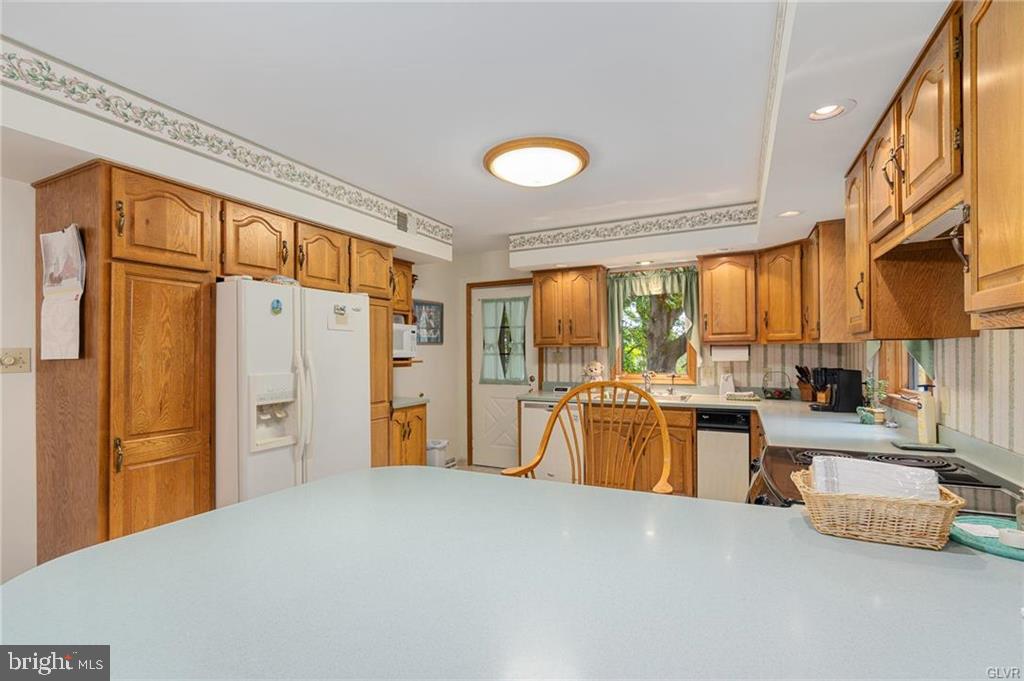 3433 Oak Hill Road Emmaus, PA 18049 - Photo 23 of 33 Gallery Image 23