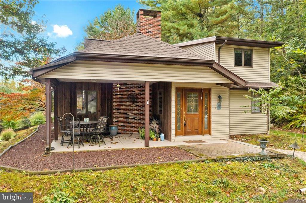 3433 Oak Hill Road Emmaus, PA 18049 - Photo 4 of 33 Gallery Image 4
