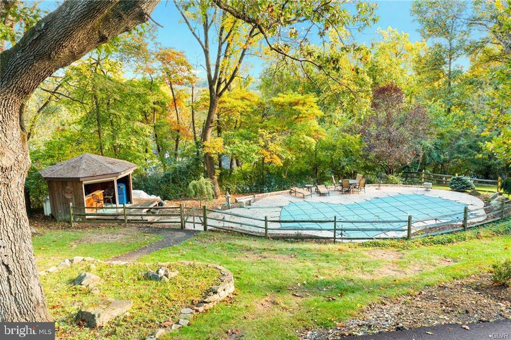 3433 Oak Hill Road Emmaus, PA 18049 - Photo 8 of 33 Gallery Image 8