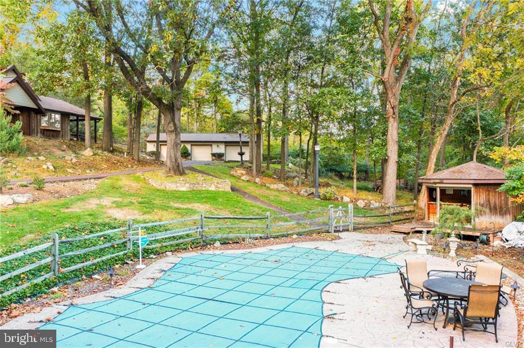 3433 Oak Hill Road Emmaus, PA 18049 - Photo 9 of 33 Gallery Image 9