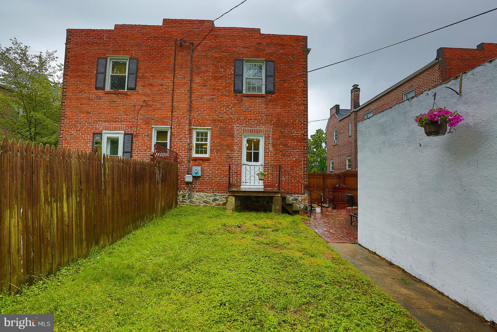 4633 Harcourt Road Baltimore, MD 21214 - Photo 28 of 30 Exterior (Rear)
