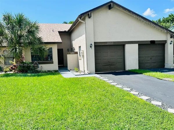 $325,000 | 8203 Northwest 100th Drive, Tamarac, FL 33321