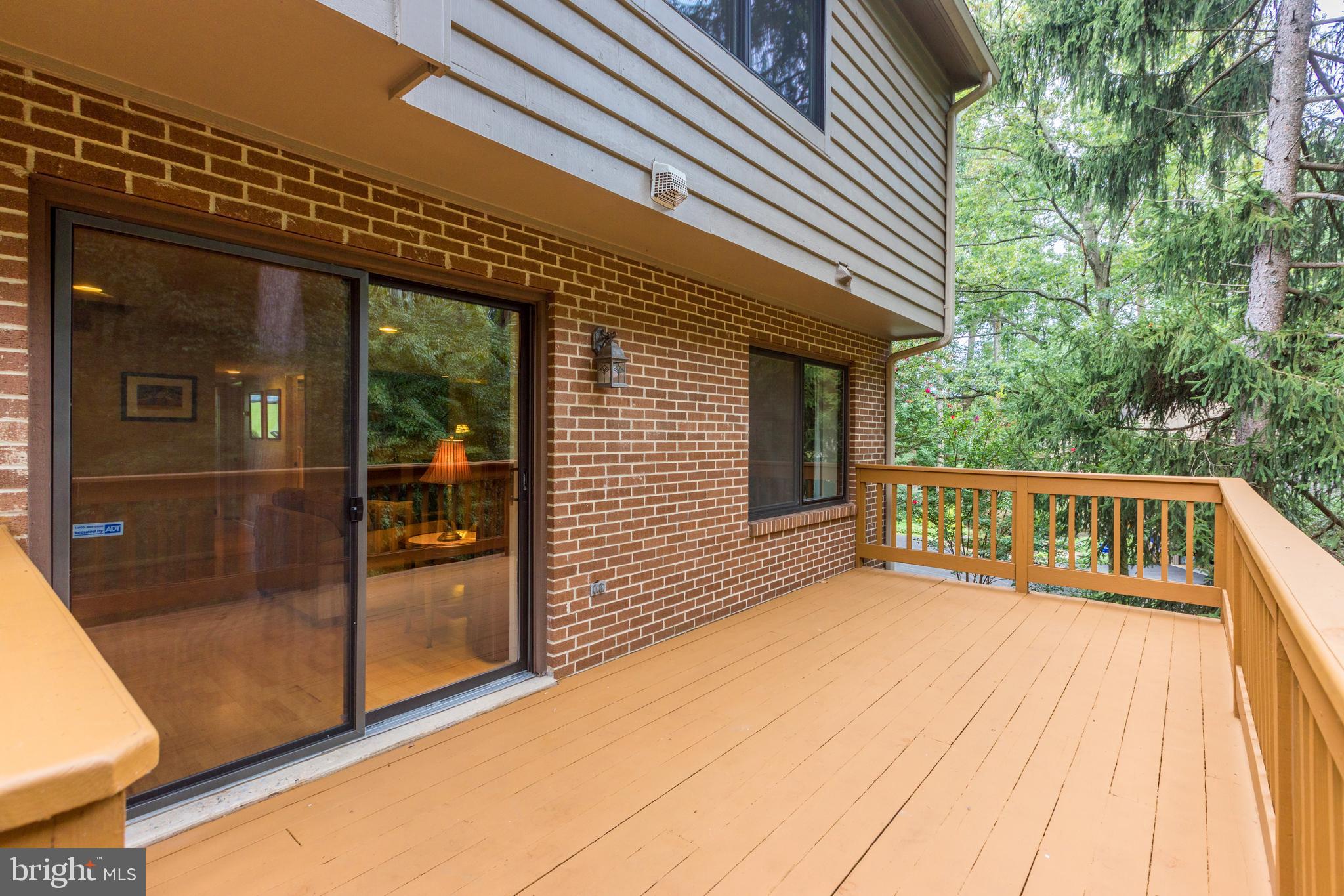7338 Hooking Road McLean, VA 22101 - Photo 39 of 61 Great for Indoor-Outdoor Entertaining