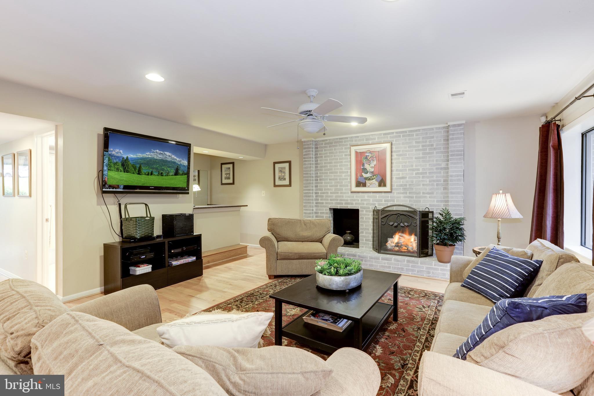 7338 Hooking Road McLean, VA 22101 - Photo 41 of 61 Gallery Image 41