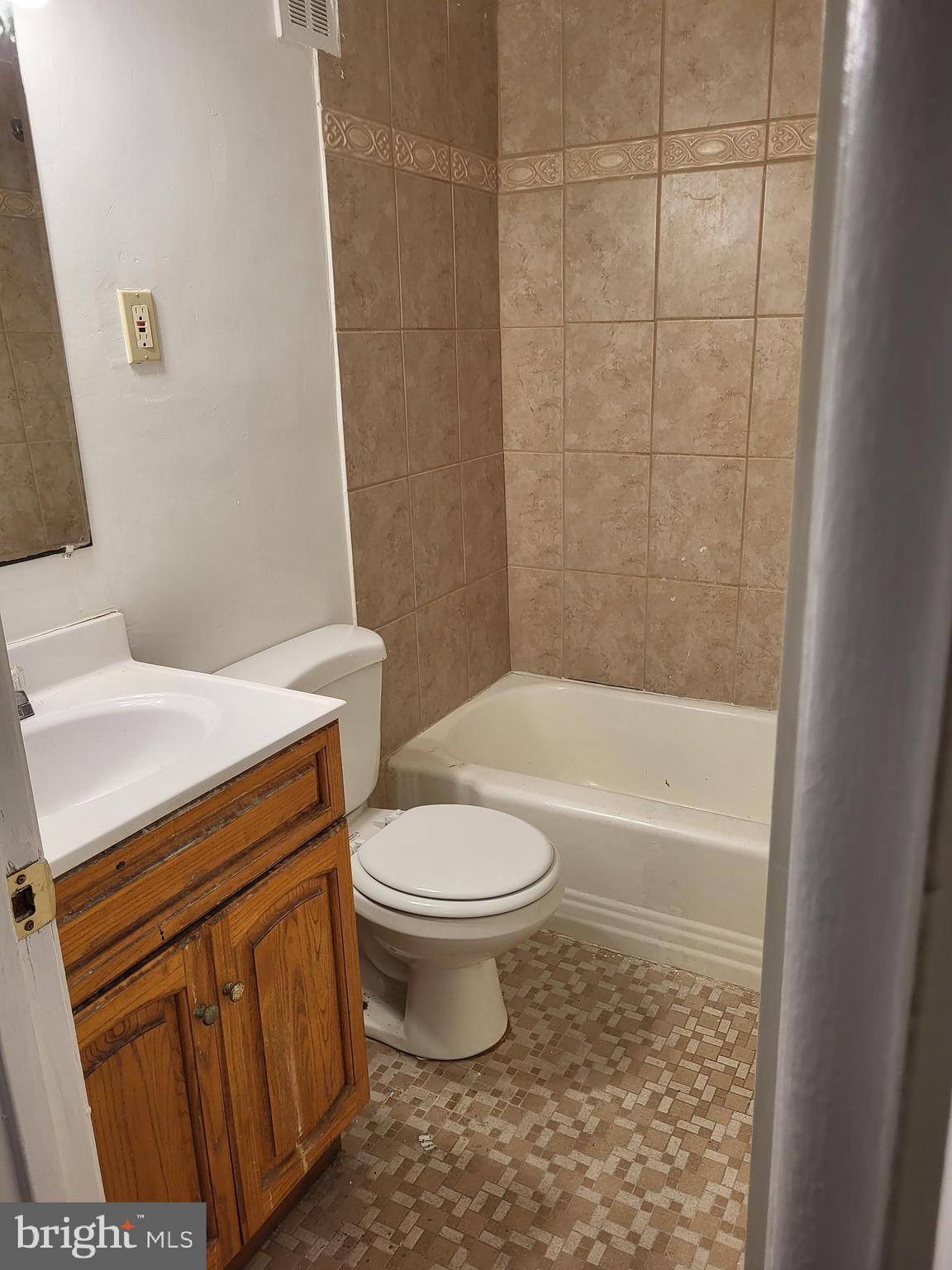 1822 Metzerott Road, Unit B4 Adelphi, MD 20783 - Photo 25 of 27