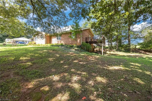 $250,000 | 6821 Highway 65, Summerfield, NC 27358