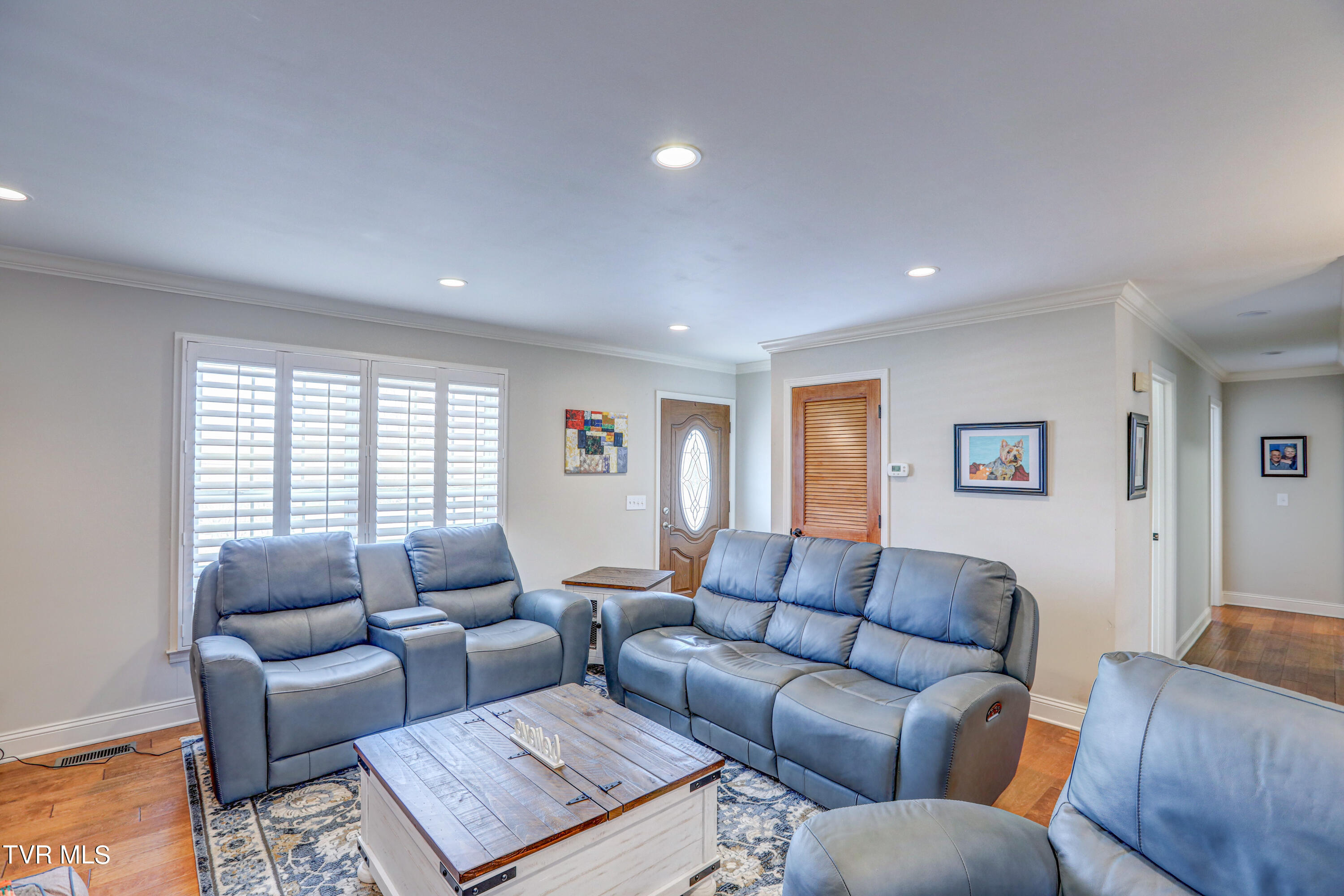 826 Foothills Road Kingsport, TN 37663 - Photo 6 of 31 B42A2998_2999_3000_3001_3002