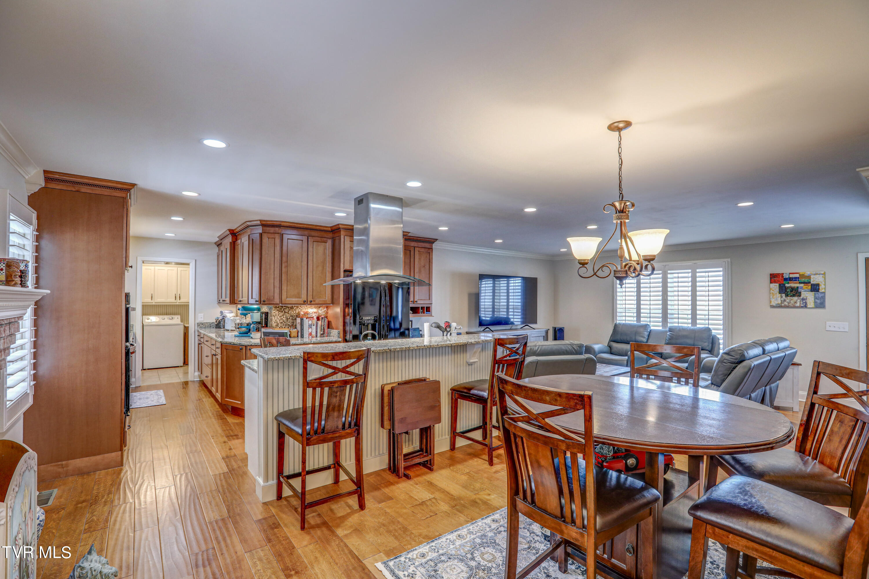826 Foothills Road Kingsport, TN 37663 - Photo 10 of 31 B42A3048_49_50_51_52