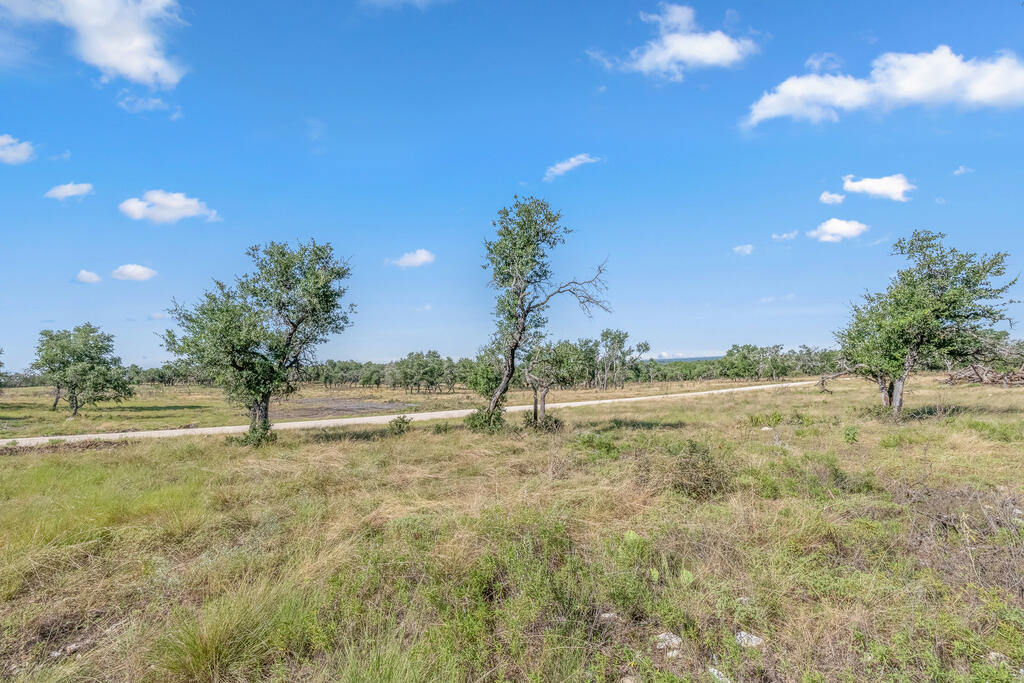 996 Ranch To Market 479 Harper, TX 78631 - Photo 18 of 37 Gallery Image 18