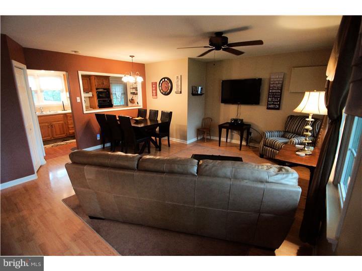 14 Church Road Telford, PA 18969 - Photo 4 of 23 Living Room