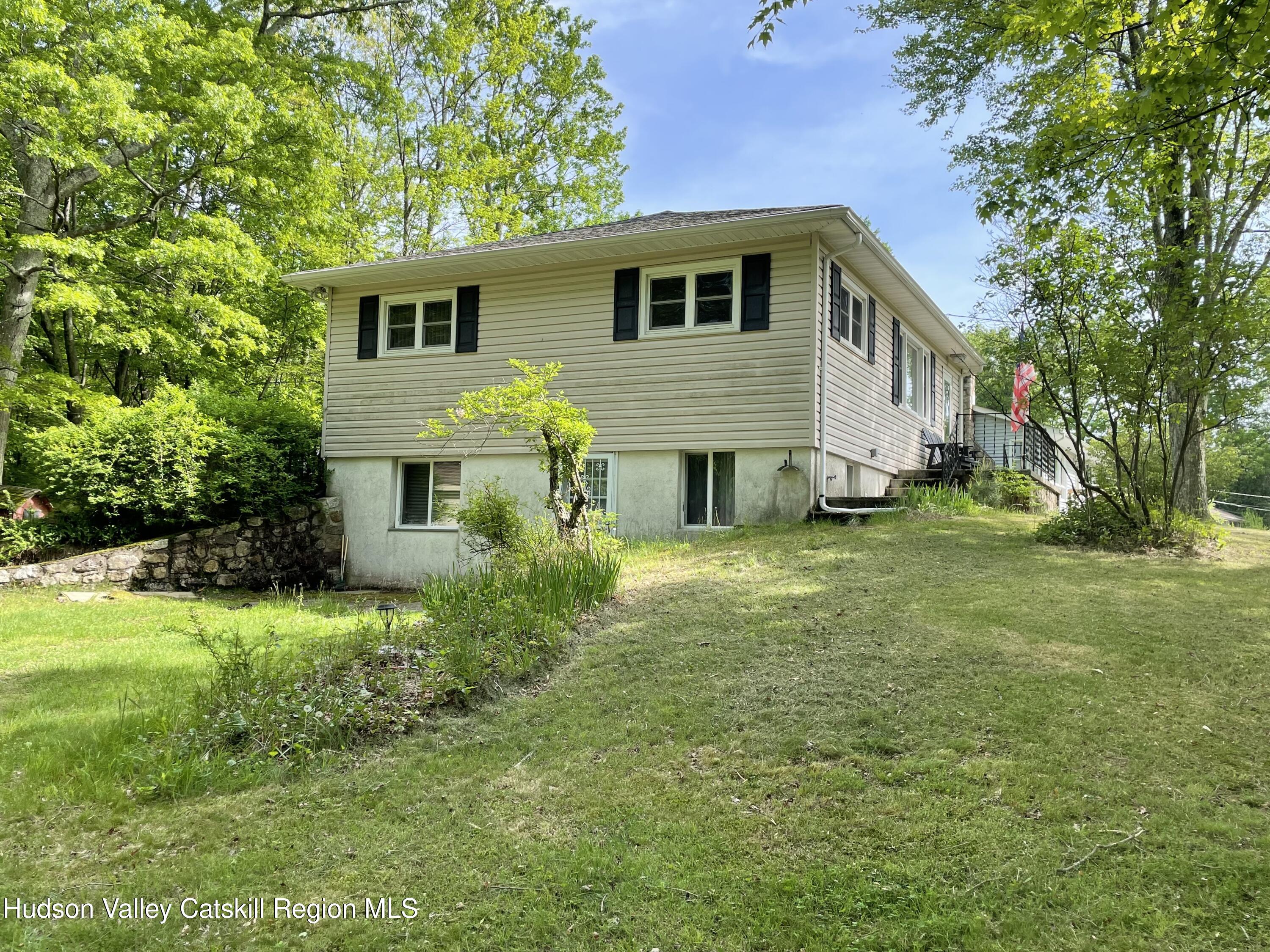 23 Red Barn Road Shawangunk, NY 12566 - Photo 5 of 28 IMG_4908