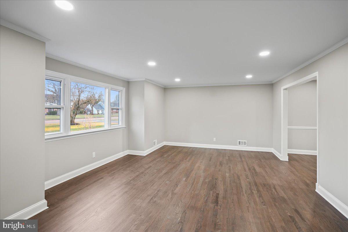 6 Mansfield Road Ewing, NJ 08628 - Photo 14 of 31