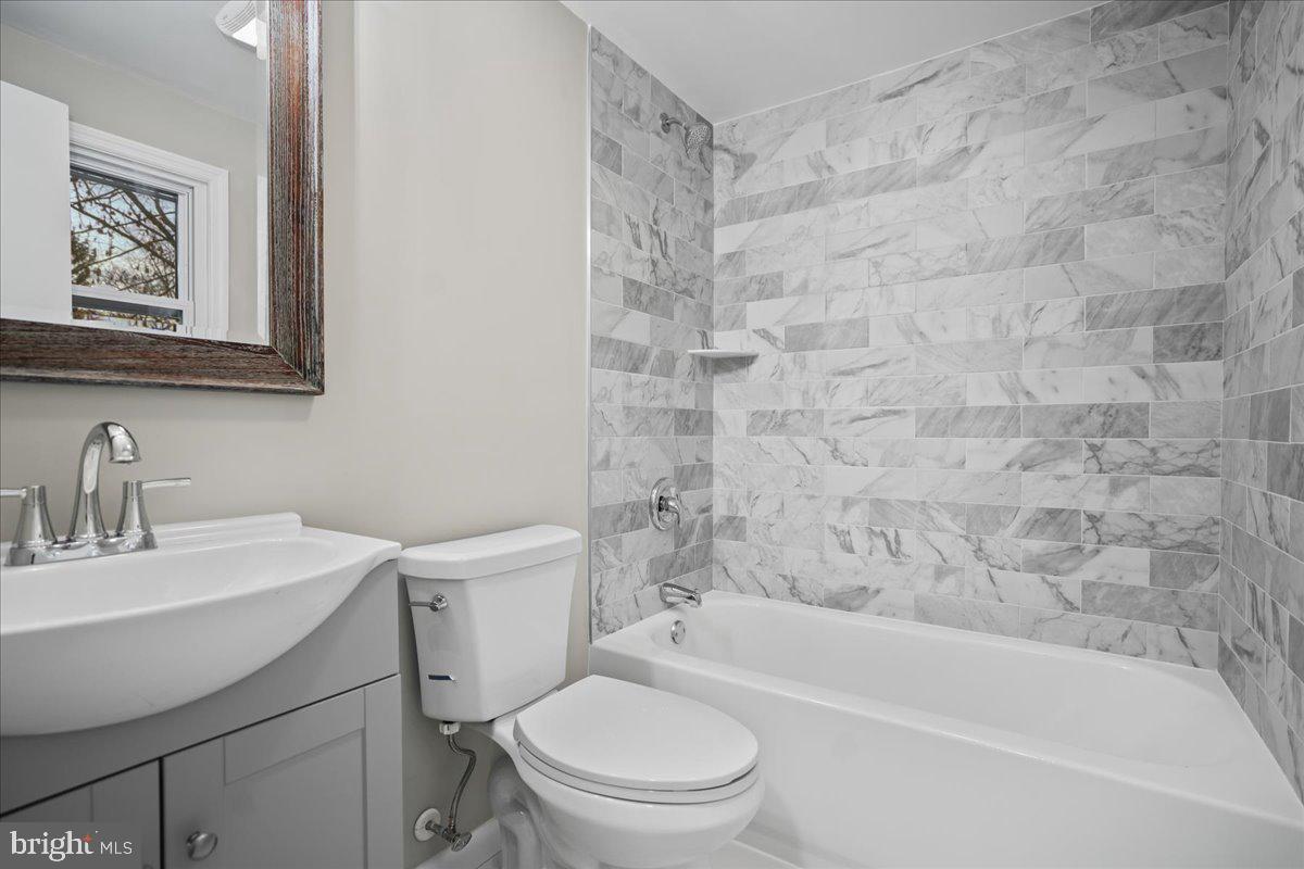 6 Mansfield Road Ewing, NJ 08628 - Photo 18 of 31