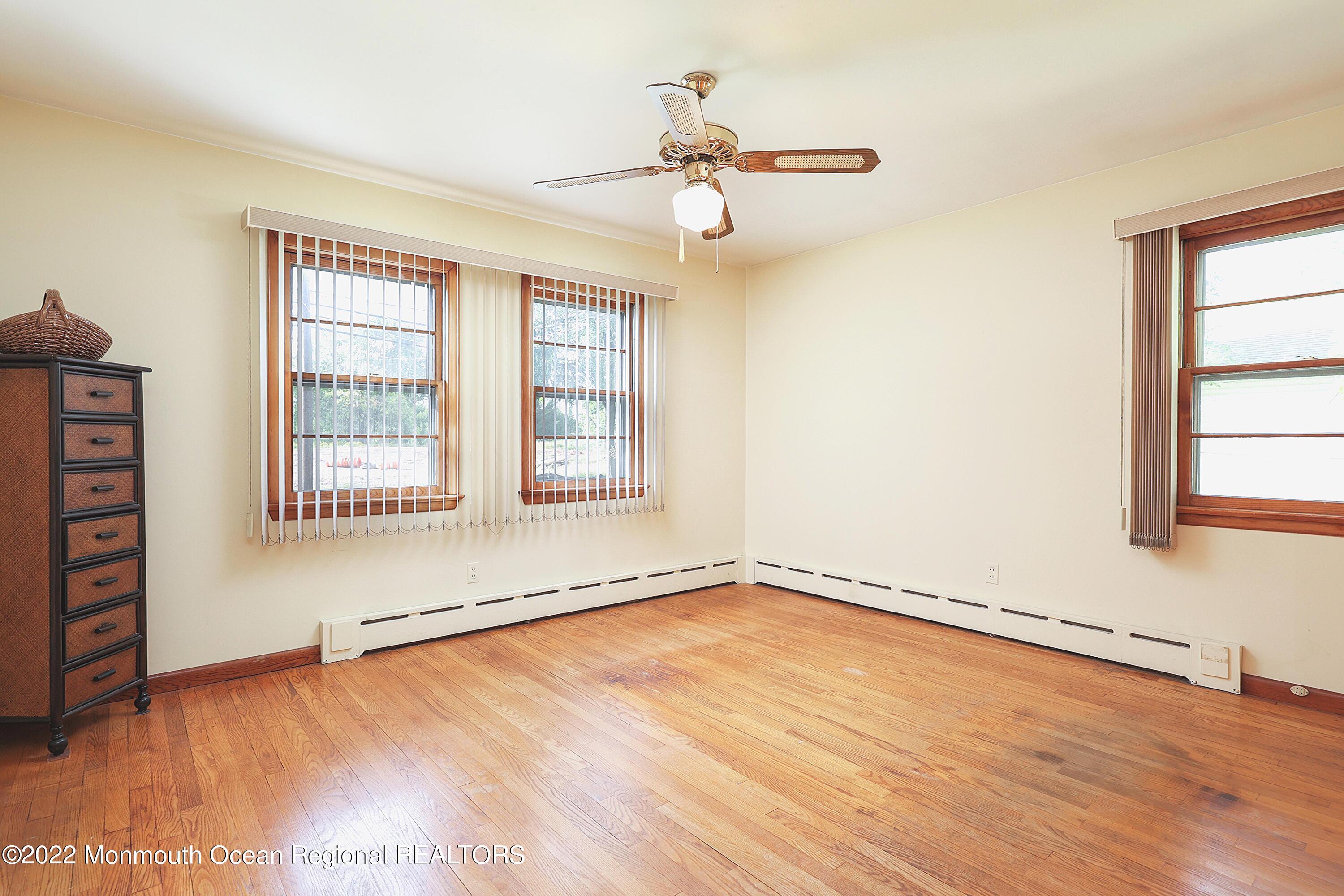 221 Gordon Road Matawan, NJ 07747 - Photo 13 of 25 6CD3B68A-8F9F-4F28-BA31-3A80AC86AAED