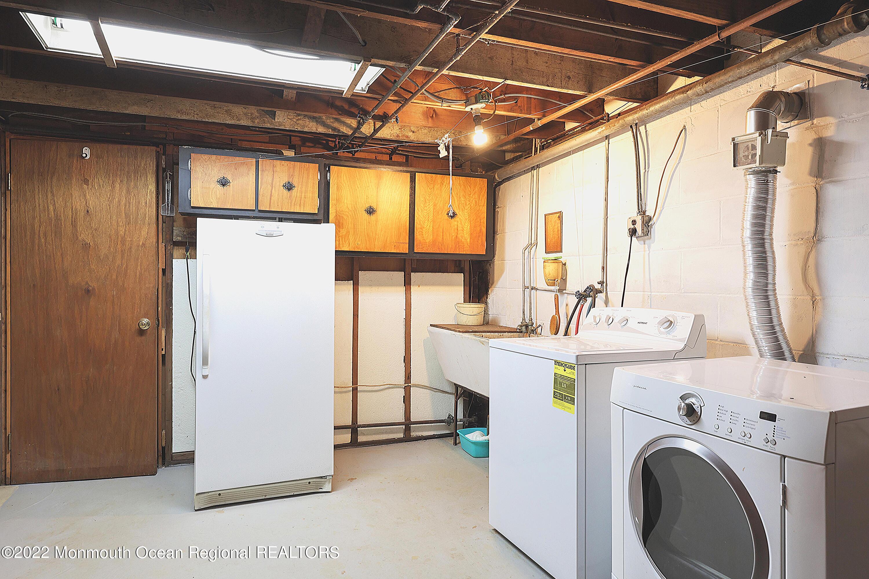221 Gordon Road Matawan, NJ 07747 - Photo 19 of 25 C37D3298-4303-40F5-ACD8-5C6F367E18C4