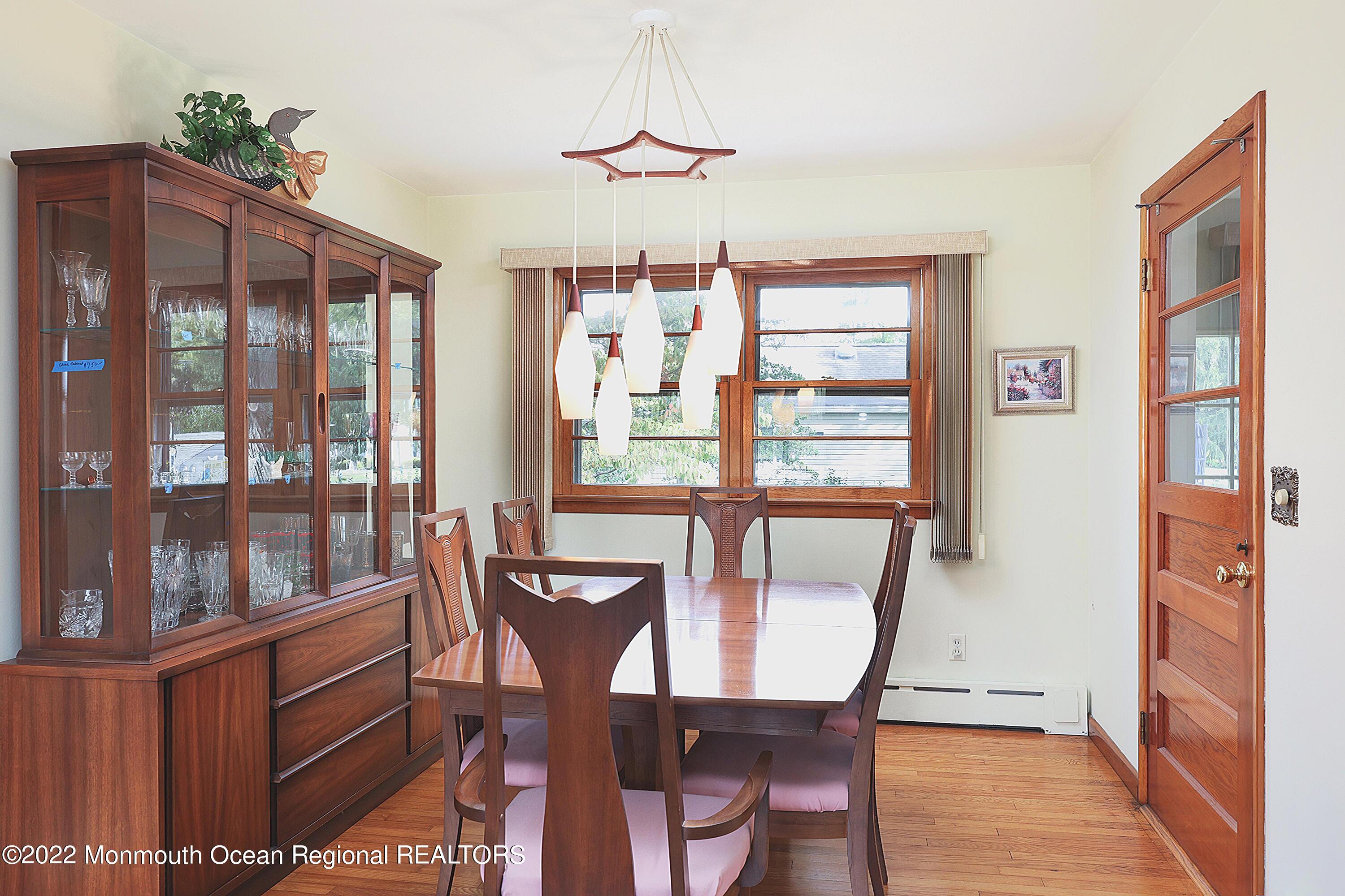 221 Gordon Road Matawan, NJ 07747 - Photo 9 of 25 05C3A0EB-2C79-4CBA-BCD2-D92F3ED1B733