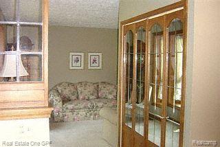 1636 Prestwick Road Grosse Pointe, MI 48236 - Photo 2 of 13 Entrance