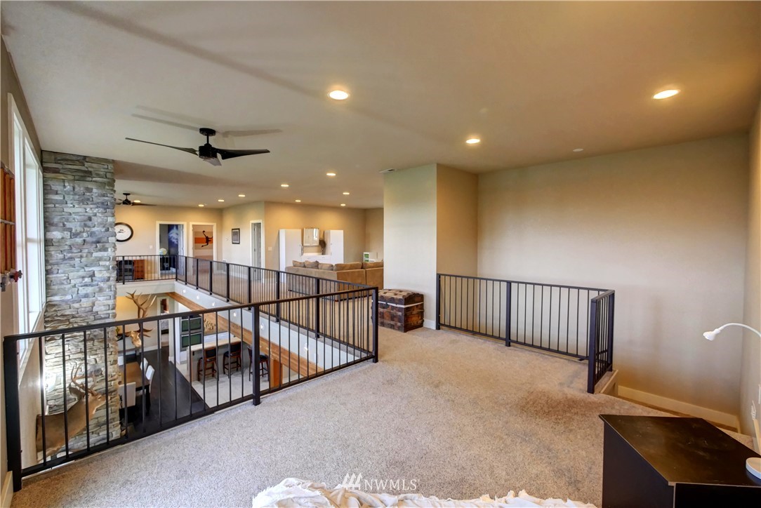 81 Jaquish Road Omak, WA 98841 - Photo 30 of 40 a view of a hallway with seating area