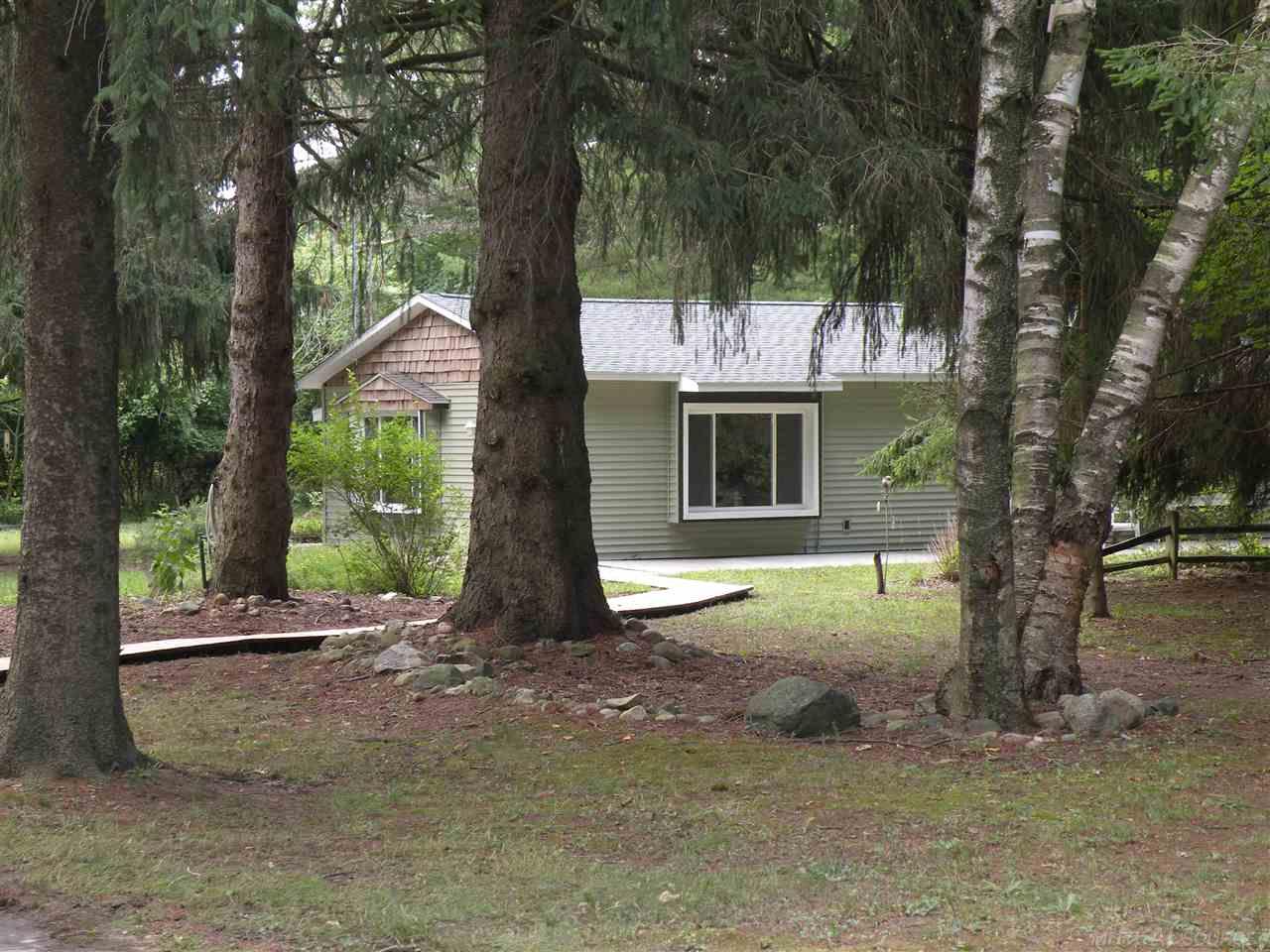 4497 Black River Road Croswell, MI 48422 - Photo 3 of 18 31356474-2.JPG