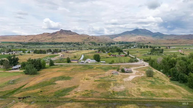 $779,000 | 3131 Fuller Road, Emmett, ID 83617
