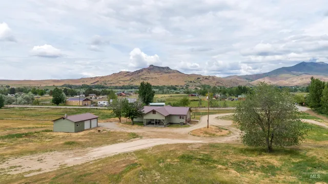 $779,000 | 3131 Fuller Road, Emmett, ID 83617