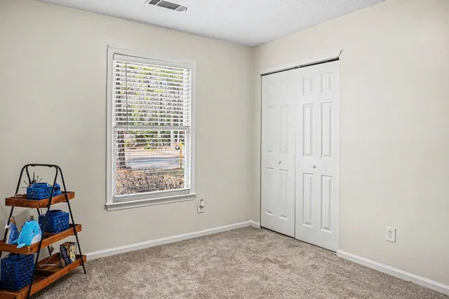 $300,000 | 451 Longleaf Drive, Summerville, SC 29483