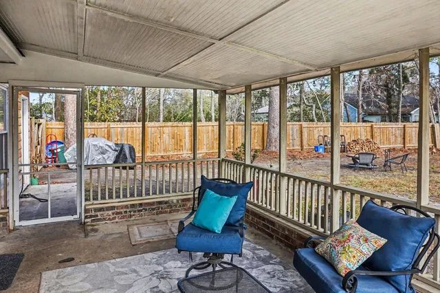 $300,000 | 451 Longleaf Drive, Summerville, SC 29483