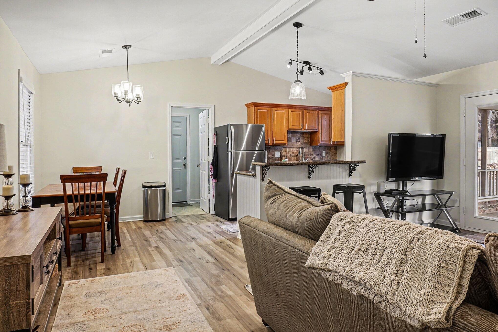 451 Longleaf Drive Summerville, SC 29483 - Photo 9 of 32 Dining Area and Kitchen Connection