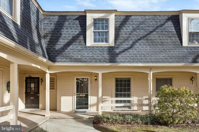 $340,000 | 172 Albemarle Drive, Blue Bell, PA 19422