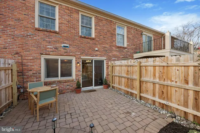 $340,000 | 172 Albemarle Drive, Blue Bell, PA 19422