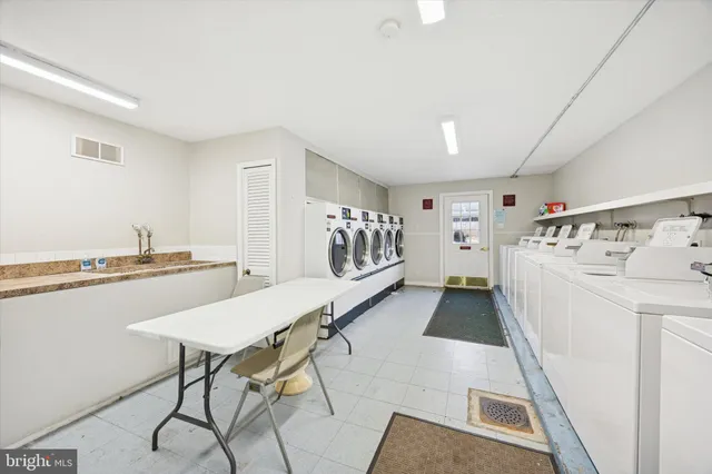 $340,000 | 172 Albemarle Drive, Blue Bell, PA 19422