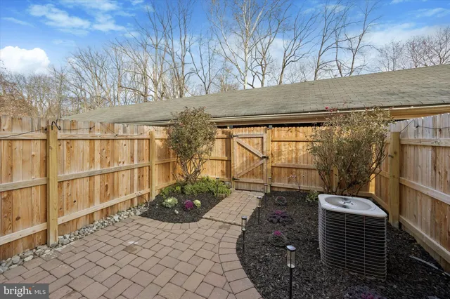 $340,000 | 172 Albemarle Drive, Blue Bell, PA 19422