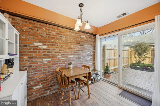 $340,000 | 172 Albemarle Drive, Blue Bell, PA 19422