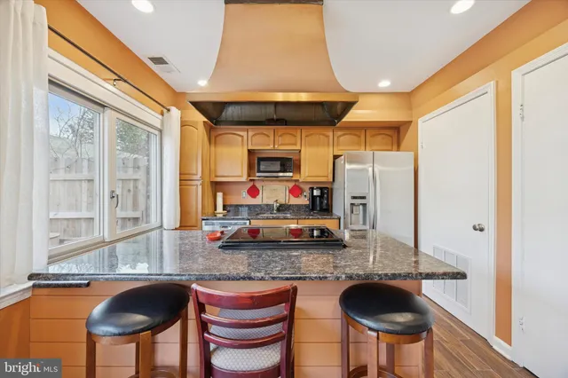 $340,000 | 172 Albemarle Drive, Blue Bell, PA 19422