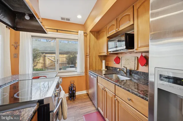 $340,000 | 172 Albemarle Drive, Blue Bell, PA 19422