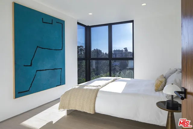 $17,500 | 2635 Hargrave Drive, Los Angeles, CA 90068