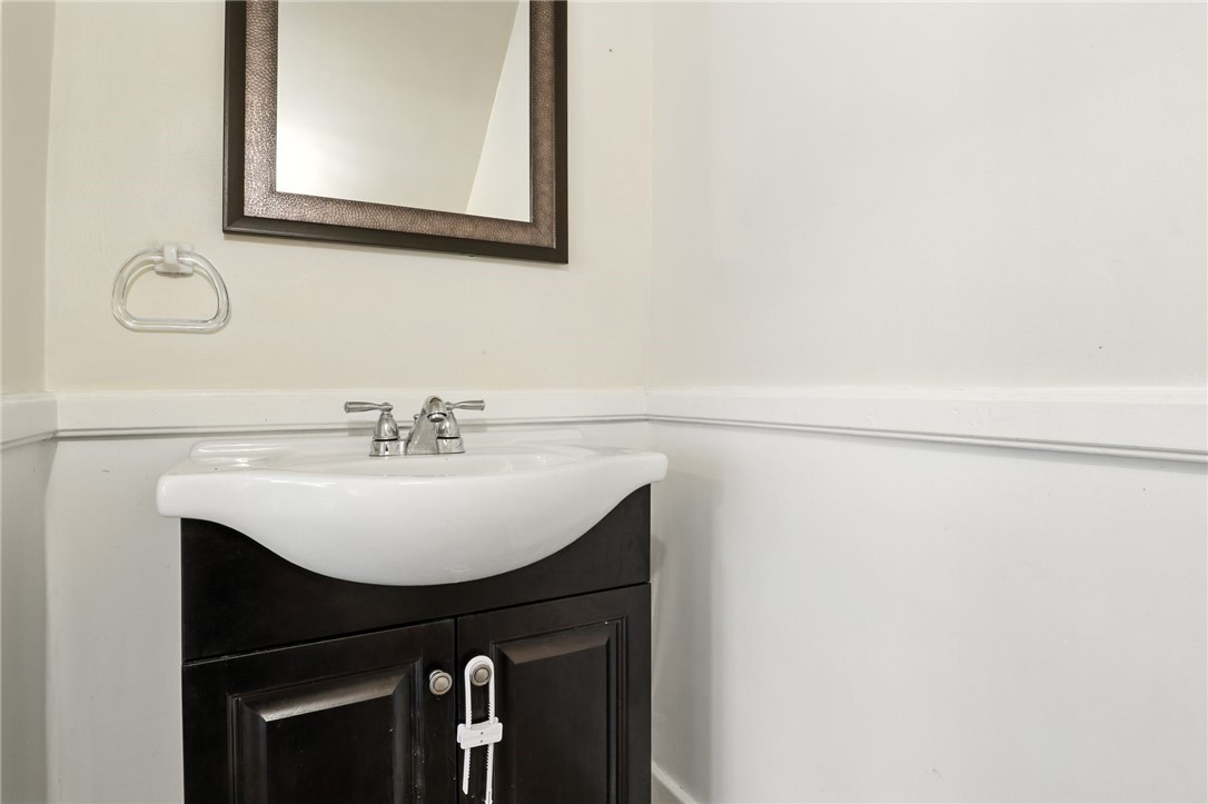 297-303 Dartmouth Street Rochester, NY 14607 - Photo 9 of 46