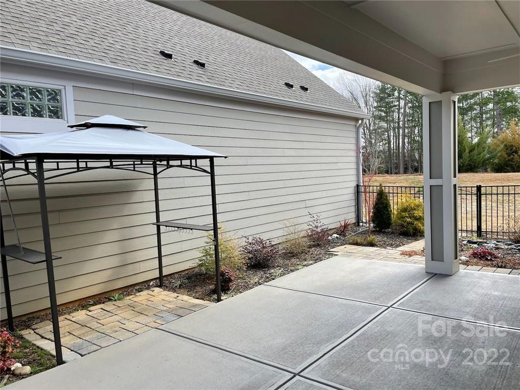 2031 Laney Pond Road Matthews, NC 28104 - Photo 15 of 16 Gallery Image 15