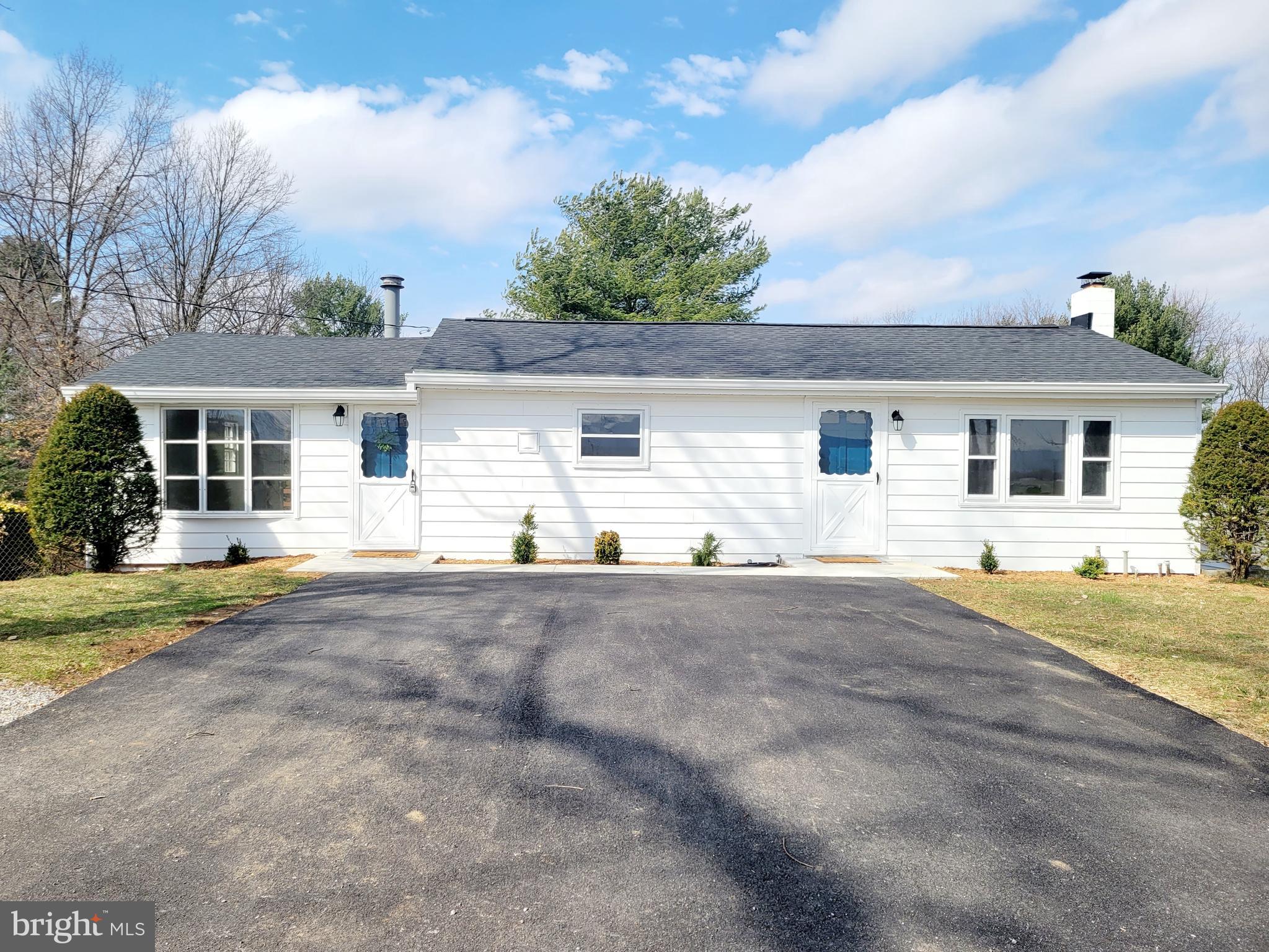 11838 Kieffer Funk Road Hagerstown, MD 21742 - Photo 2 of 34