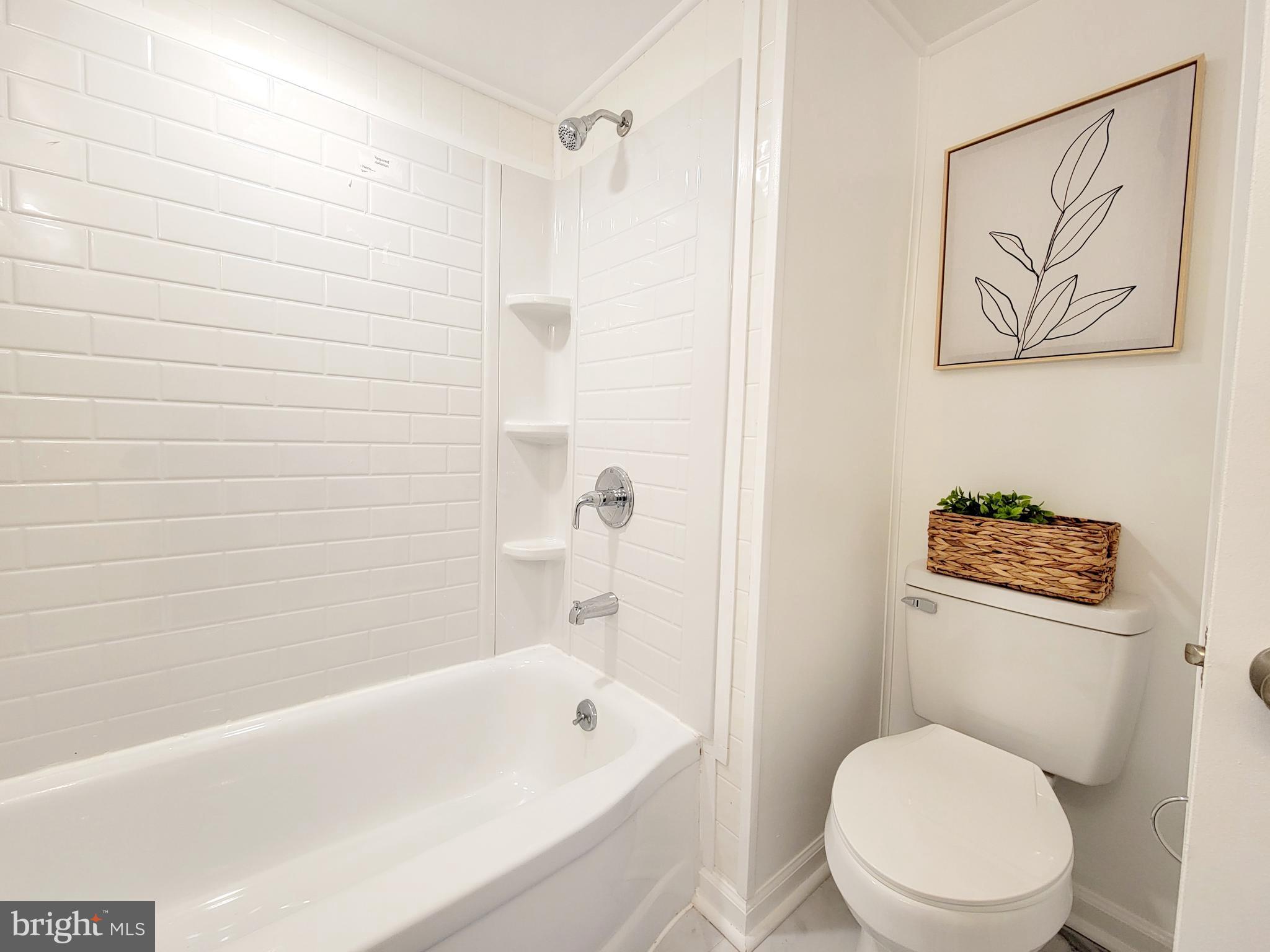 11838 Kieffer Funk Road Hagerstown, MD 21742 - Photo 23 of 34 Full Bath